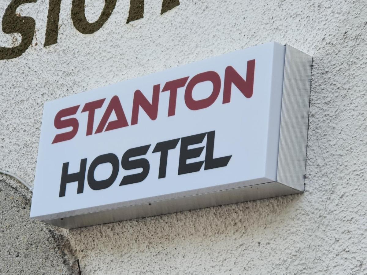 Stanton Hostel ซังคท์อันทอนอัมอาร์ลแบร์ก ภายนอก รูปภาพ